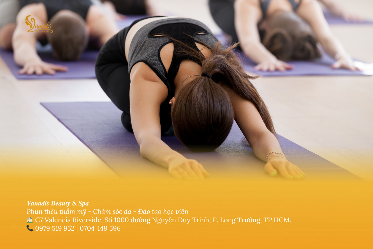 dậy sớm và tập yoga giúp tăng tuần hoàn máu và cải thiện làn da khỏe mạnh mỗi ngày